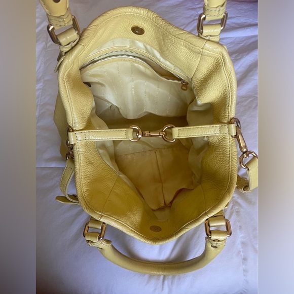 “Marc Jacobs Fran bag in yellow leather”. Used- Good condition - Picture 3 of 7